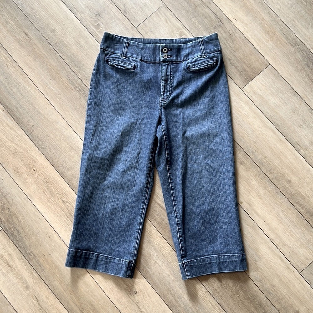 CHICO’s Platinum Cropped  High Rise Wide Leg Jeans Size 1 (=Size 8)​​​​​​